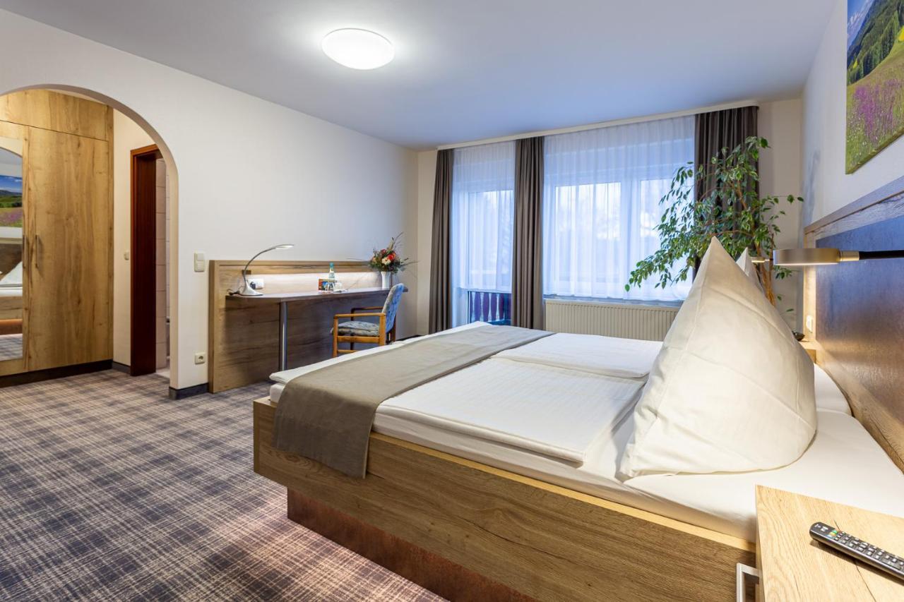 Hotel Zur Aussicht โฮห์นสไตน์ ภายนอก รูปภาพ