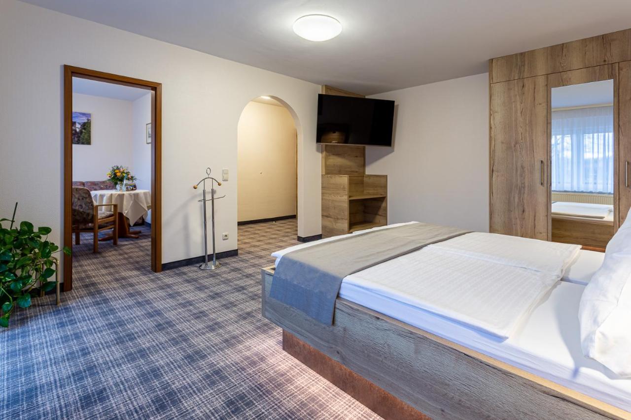 Hotel Zur Aussicht โฮห์นสไตน์ ภายนอก รูปภาพ