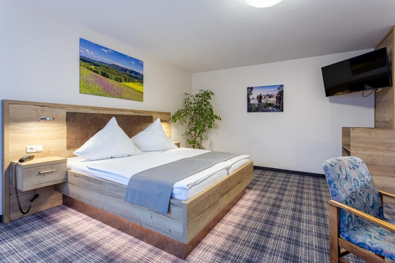 Hotel Zur Aussicht โฮห์นสไตน์ ภายนอก รูปภาพ
